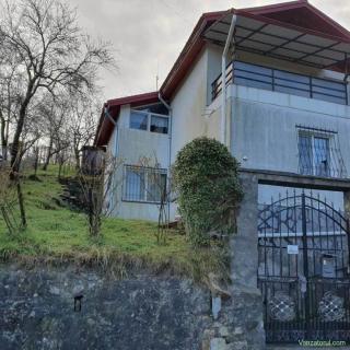 Vând casă cu teren Cuptoare-Secu (Reșița). Preț nogociabil