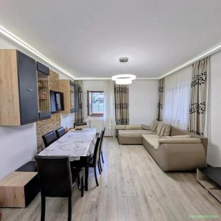 Duplex 4 camere, mobilat complet, curte mare, zona Cetatii, Floresti