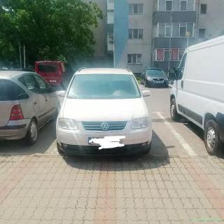 volkswagen Touran 2l , 170 cai