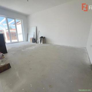 Duplex cu 4 camere parter Mosnita Noua