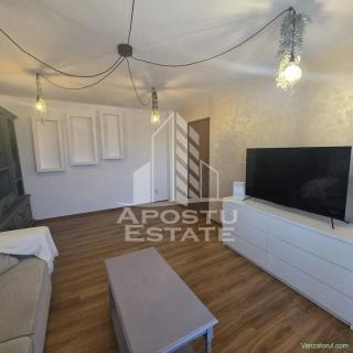 Apartament cu 3 camere de inchiriat - Zona Lipovei