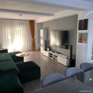 Casa De vanzare