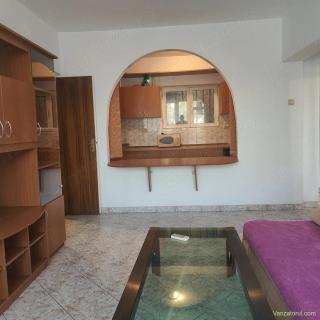 Piata Romana - Magheru