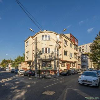 Zona C Calarrasilor ,apartament în imobil interbelic