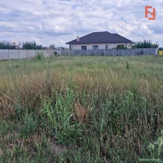 Teren intravilan de 718 mp de vanzare in Mosnita Veche