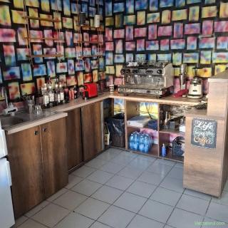 cafenea cu utilaje