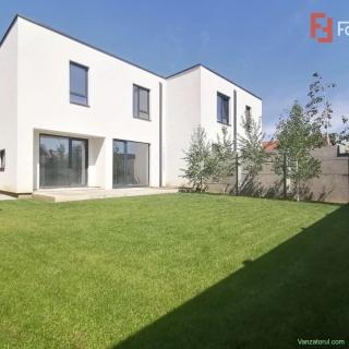 Duplex 4 camere Mosnita Noua pozitionat la asfalt cu toate utilitatile