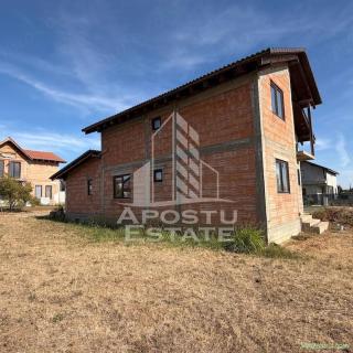 Casa individuala de vanzare la rosu Giarmata