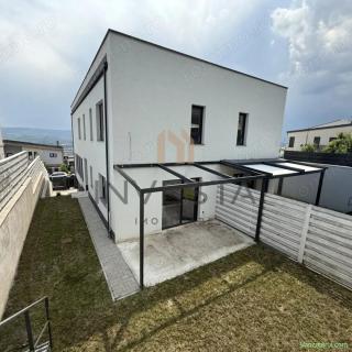 Casa tip duplex cu panorama deosebita !