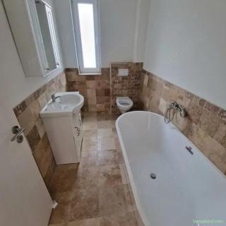Apartament cu 2 camere finisaje DE SUPER CALITATE LA 2 MINUTE DE benzinaria Eso