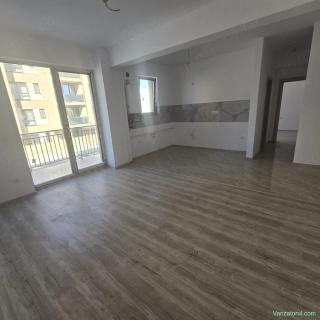 Bloc NOU cu lift. Langa ESO si Profi. Decomandat. Terasa mare