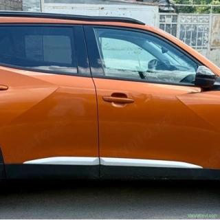 vand Peugeot 2008 din anul 2023