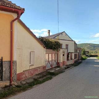 Închiriez Proprietate la Munte