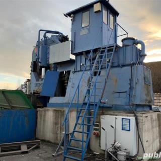 De vanzare – foarfeca deseuri cu 550 T forta de taiere – Utilaj functional si in conditii bune