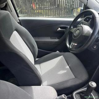 Se vinde mașina mamei! Volkswagen Polo 1.2 TDI Bluemotion (2010) 5 Uși Ecran Mare, Pilot A