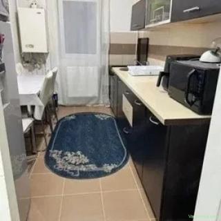 Apartament 4 camere decomandat etaj 3 zona Lipovei amenajat centrala boxa