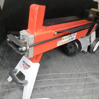 Despicător lemne DL600 (6 tone Forță) NOU, 1.200 Lei. Redus de la 1500 lei, plus ulei hidraulic