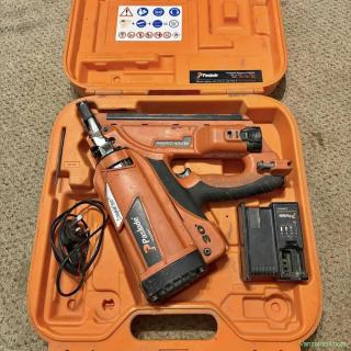 Pistol de cuie