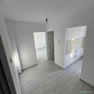 Vand apartament 2 camere