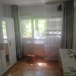 Apartament3 camere, Bld. Obregia, Zona Piata Straduintei.