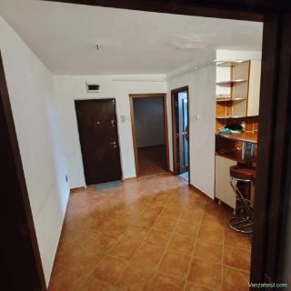 Vand Apart cu 2 Cam dec ,et 1 Ultracentral 64.900 Euro Neg