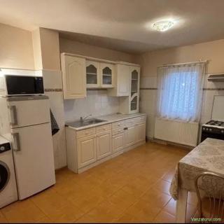 3 cam confort 1 2 bai centrala proprie etaj 2 zona Complex Studentesc