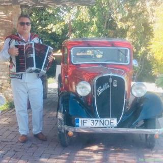 lautar pentru obiceiuri acordeon voce cu foarte mukta experienta in domeniu