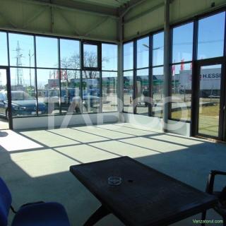 Spatiu comercial 60 mp si vitrina de inchiriat Calea Surii Mari Sibiu