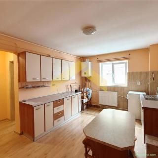 Apartament 2 camere de vanzare zona Lipovei