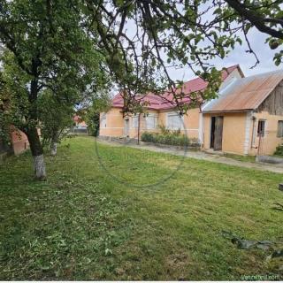 Casă cu grădină generoasă și toate utilitățile, la 25 km de Bistrița