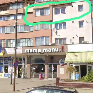 Vând apartament in centru deasupra la Mama Manu
