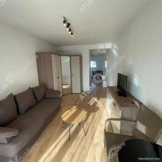 Garsoniera decomandata etaj 1 cu balcon si loc parcare in zona de Vest