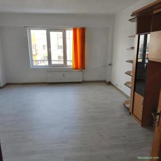 Calea Calarasilor - 3 metrou Piata Muncii -3 camere