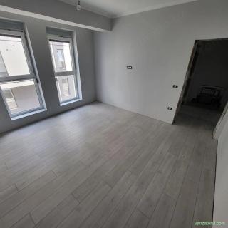 Comision 0%.Braytim - langa Biserica de pe str. Musicescu. Spatios. Terasa mare.