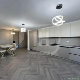 Apartament 3 camere I parcare I terasa I Baza Sportiva Gherogheni