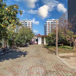 Casă cu 8 camere de vânzare în zona UTA