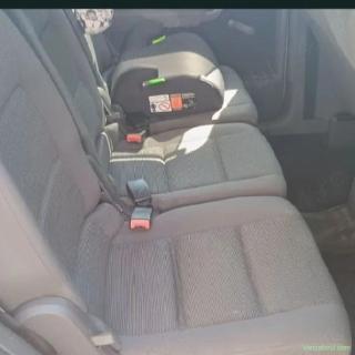 Vând Touran 1.9 TDI