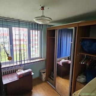 Vânzare Apartament 3 camere, etaj 4/4, bloc reabilitat , terasă refăcută, Rahova