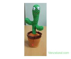 Vand Jucarie Cactus, canta, danseaza si imita cuvinte
