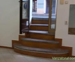 Dau în chirie spațiu comercial ultracentral