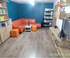 Apartament de vanzare cu 4 camere la etajul 1 in zona Lipovei