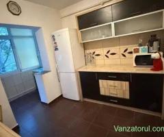 Apartament 3 Camere Decomandat 2 Bai Centrala Proprie Zona Soarelui