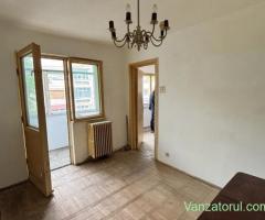 Vand apartament 2 camere