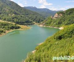 Vand teren intravilan Siriu la 150m de lac si cu deschidere directa la DN10