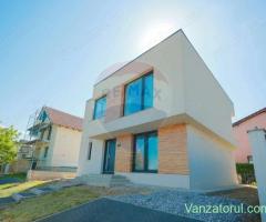 Casă / Vilă cu 5 camere de vânzare în zona Calea Clujului