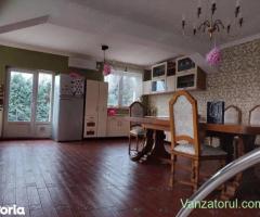 BRASADAS vinde casa deosebita in zona Bercu Rosu.