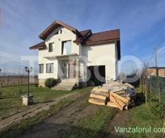 COMISION 0 - Casa de vanzare cu 5 camere in zona Piata Cluj Sibiu