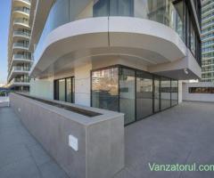 Spatiu ideal showroom/cafenea | vitrine + terasa