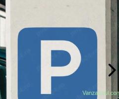 Vând loc de parcare