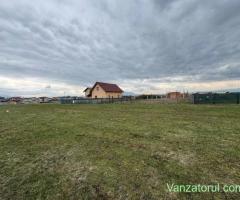 Vand loturi de teren intravilan intre Bod si Sanpetru